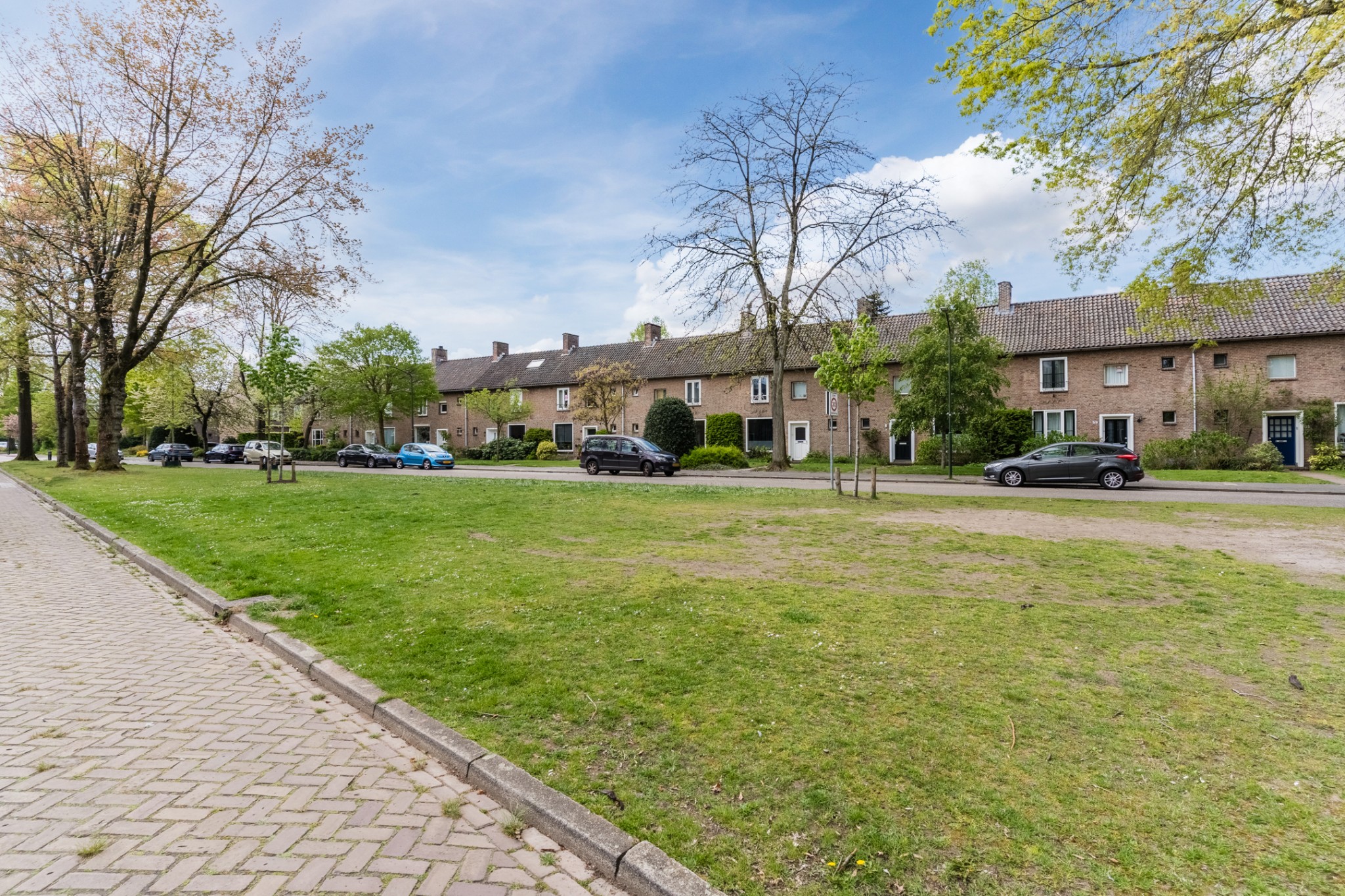 Beneden Beekloop 70, Geldrop