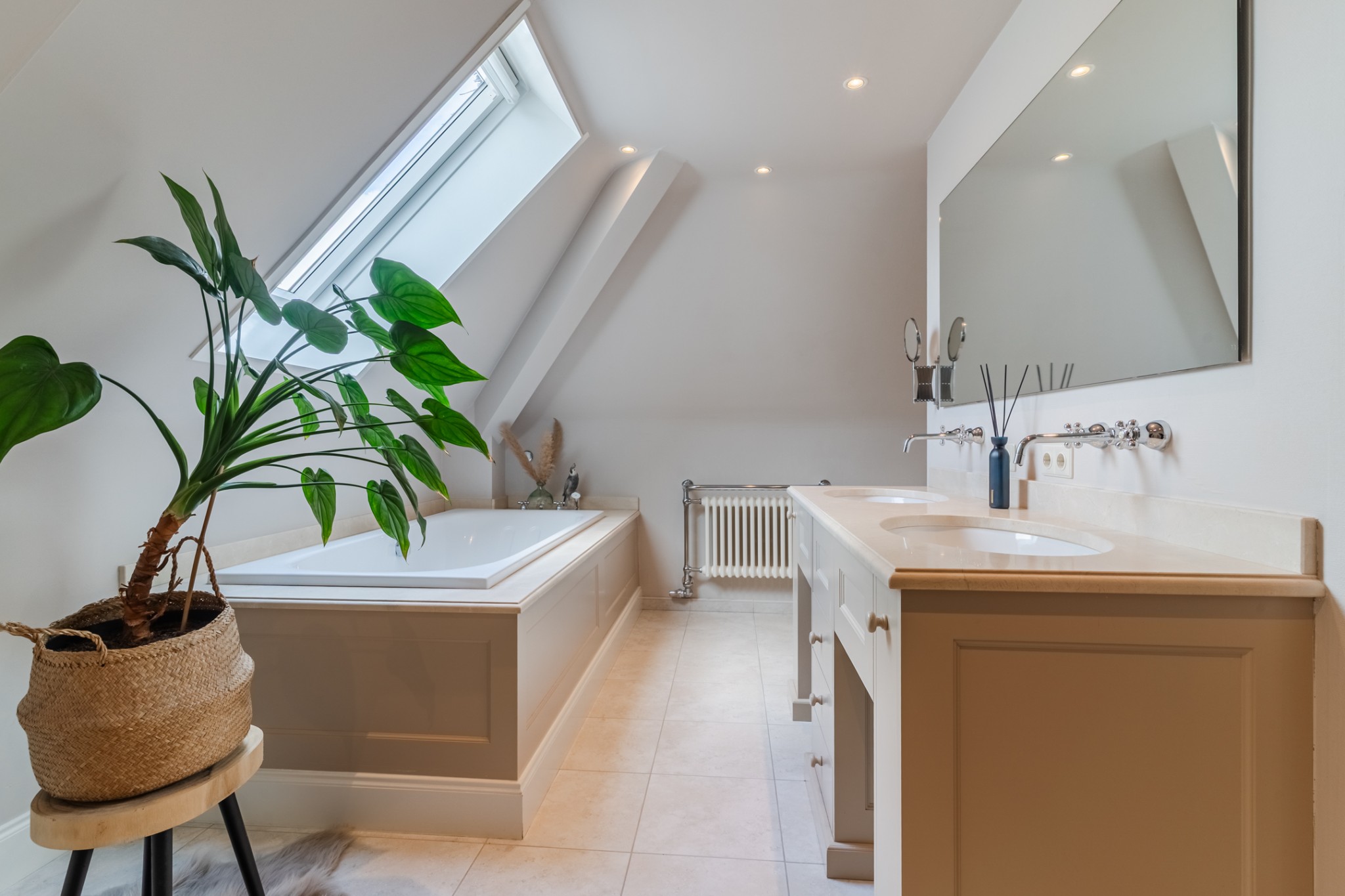 Diepe Vaart 25, Geldrop