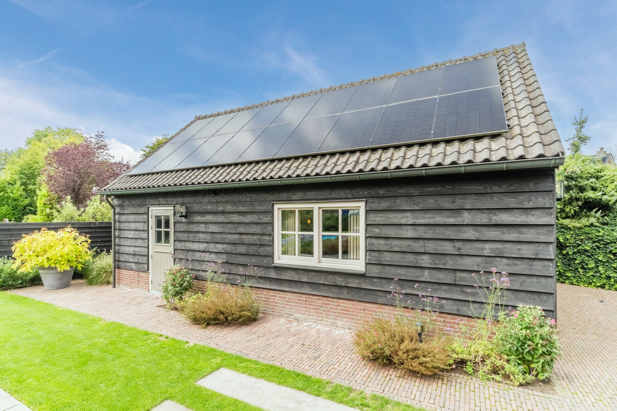 Diepe Vaart 25, Geldrop